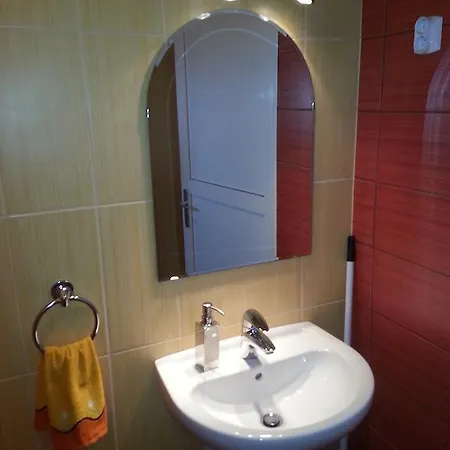 Nador Apartman * バラトンレッレ