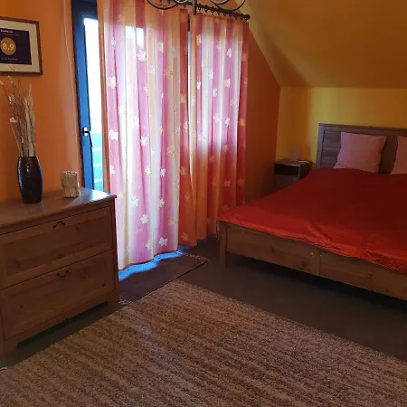 アパート Nador Apartman バラトンレッレ